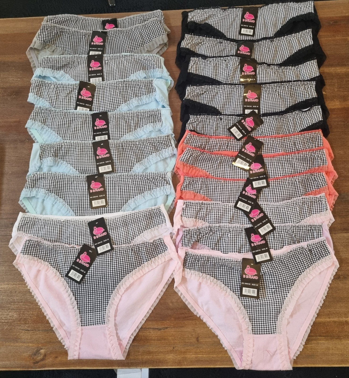 Lot de 20 slips NEW B.BRAND pour femmes, taille M (également, B.Brand, Enlèvement ou Envoi, Autres couleurs, Slip