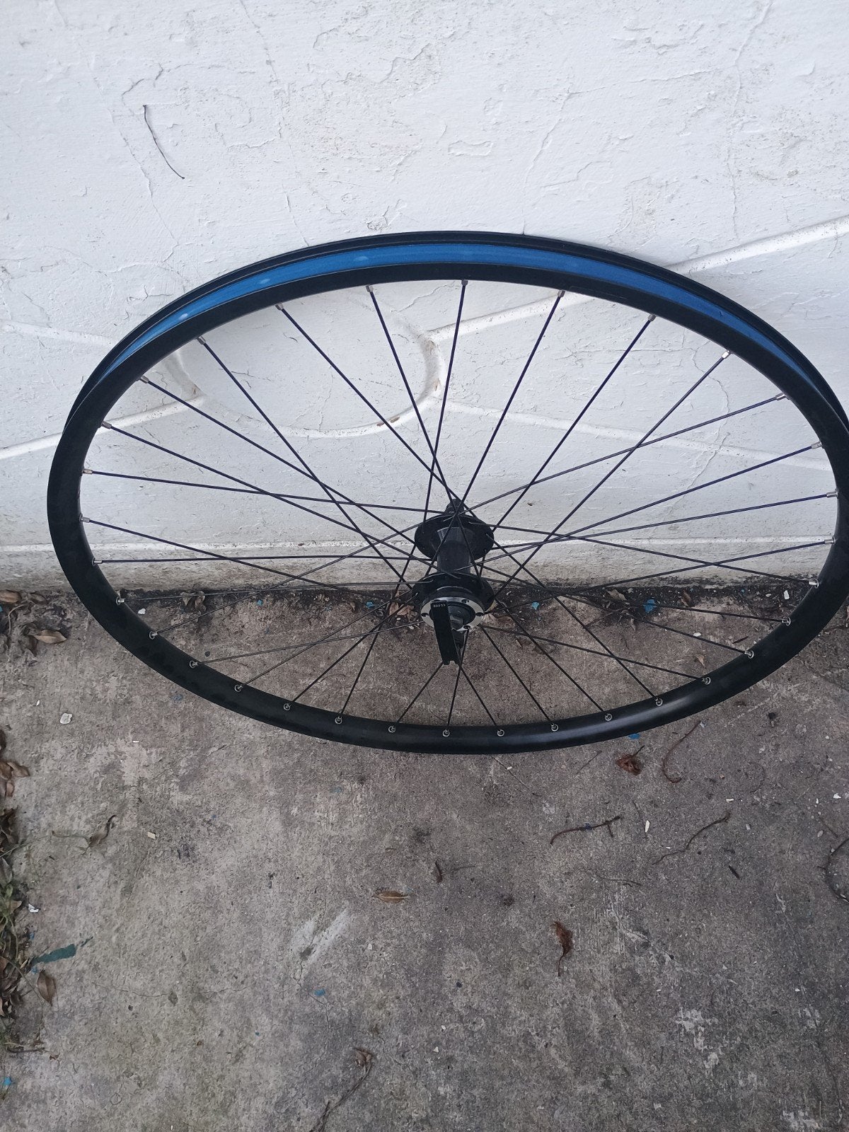 Als nieuw voorwiel Cube Acid 28" , QR, 32 sp, 6h disc, Fietsen en Brommers, Ophalen of Verzenden, Wiel