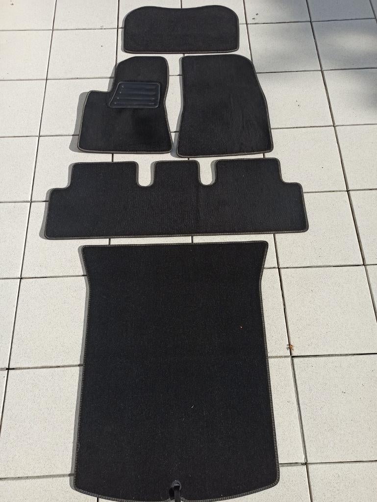 Tapis de voiture et tapis de coffre Tesla M3 2019-2023, Enlèvement