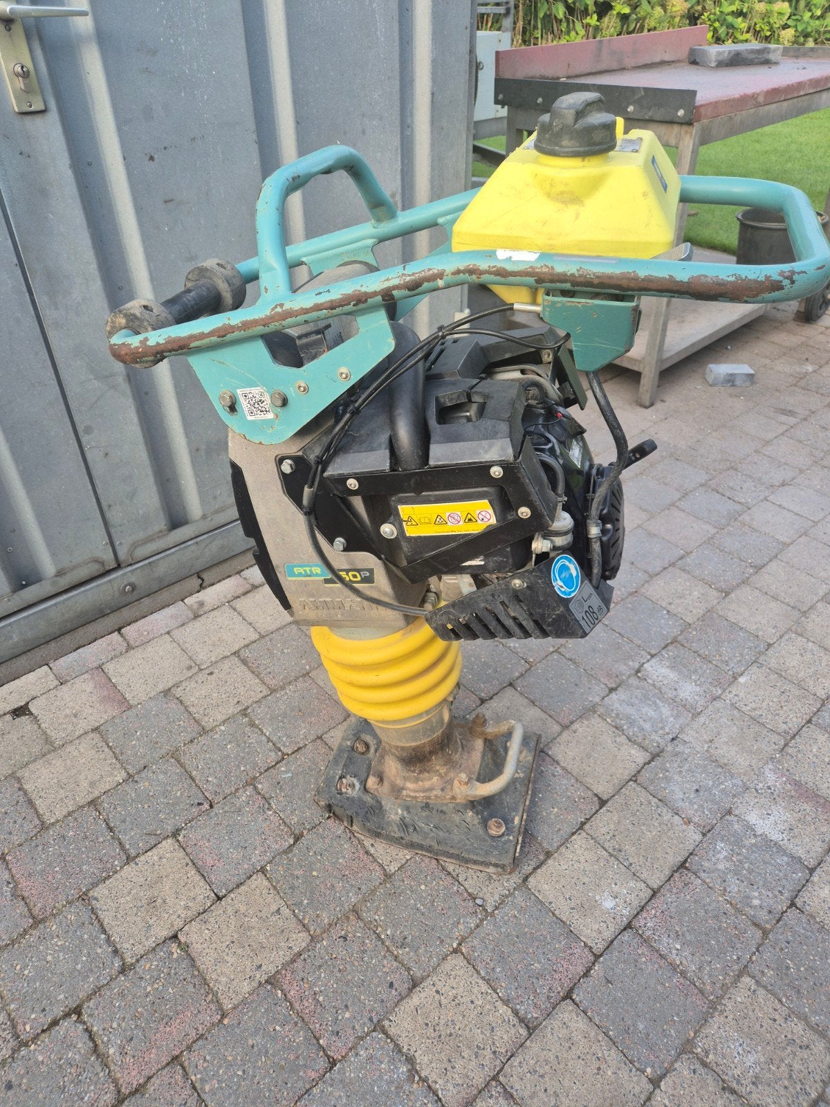 Trilstamper Ammann ATR 60P dammer, Doe-het-zelf en Bouw, Ophalen, Zo goed als nieuw, Benzinemotor