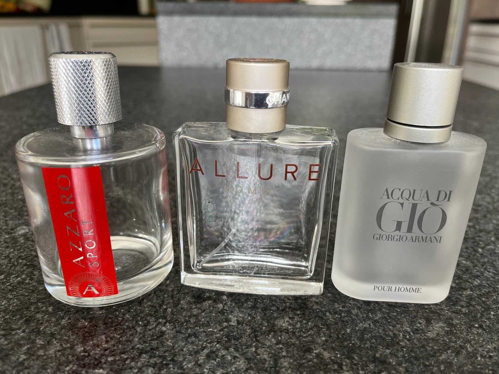 Lot van 3 lege parfumflesjes (heren) acqua di gio, allure, Bijoux, Sacs & Beauté, Enlèvement ou Envoi, Comme neuf