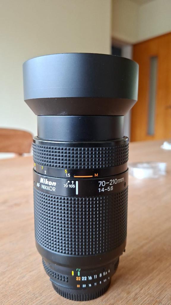 Nikon zoom lens AF-D 70-210mm, Enlèvement ou Envoi, Utilisé, Téléobjectif, Zoom