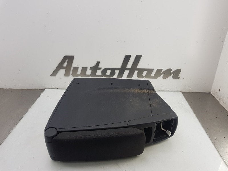 ACCOUDOIR CENTRAL Grand Scénic III (JZ) (|969100071R|), Utilisé, Renault