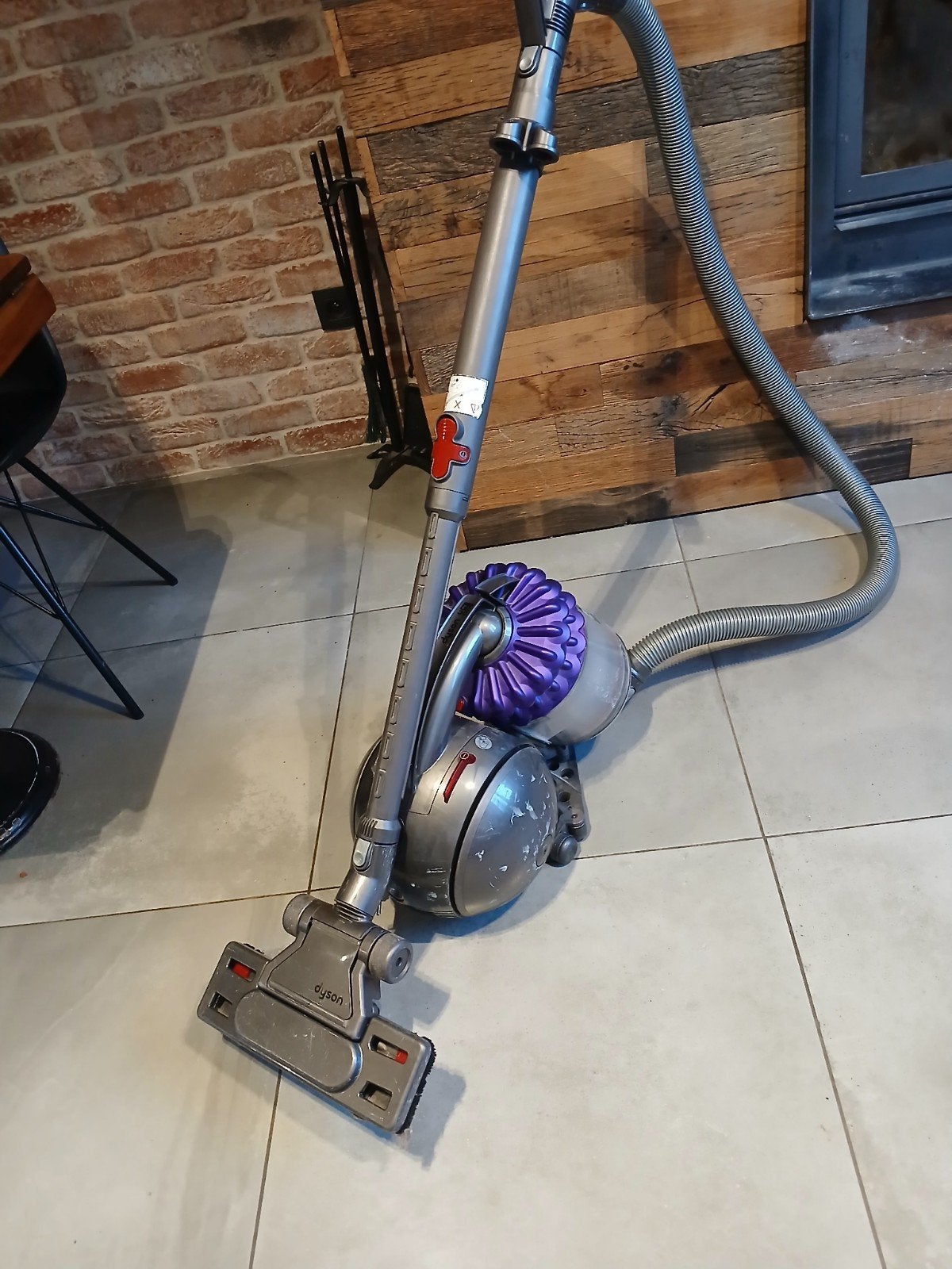 Aspirateur dyson, Ophalen, Dyson