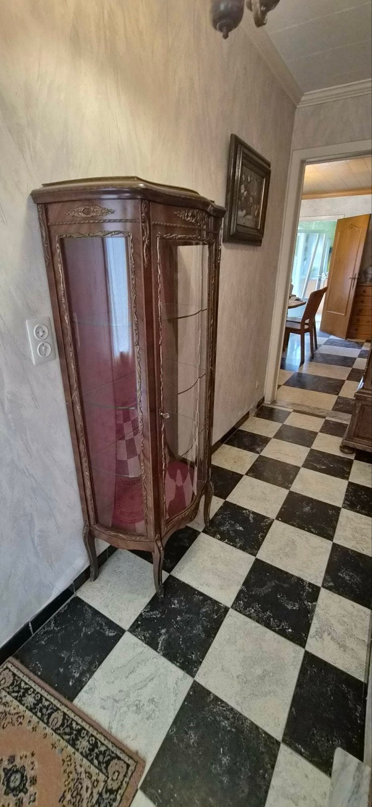 Louis-stijl vitrinekast / vitrinekabinet met sleutel, Antiek en Kunst, Ophalen
