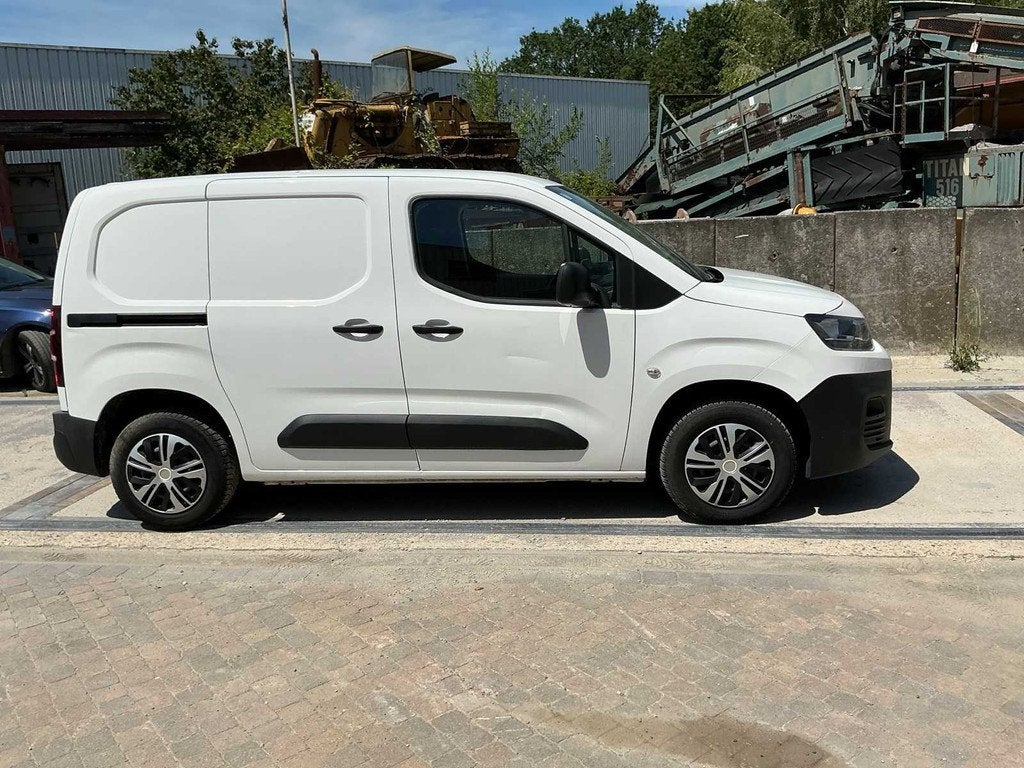 Véhicule Commercial Citroën Berlingo, Autos, Camionnettes & Utilitaires, Achat, Entreprise, Citroën, Boîte manuelle