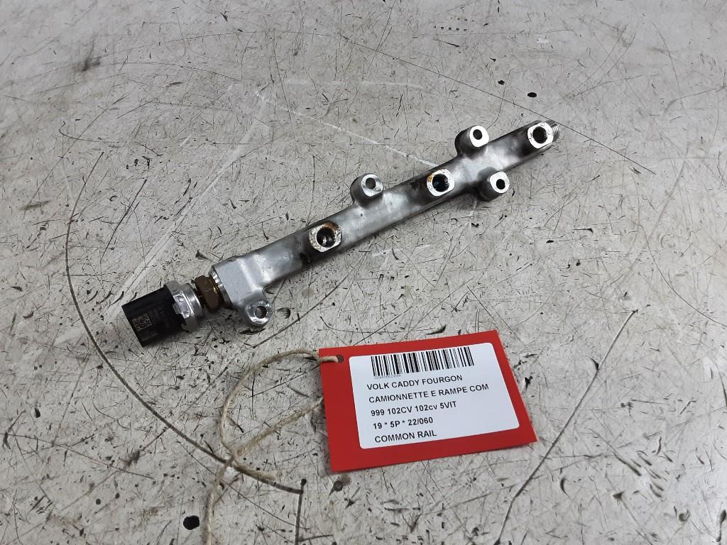 RAMPE D'INJECTION Volkswagen Caddy IV (04C133320G), Volkswagen, Mevr. I. Hauben, Utilisé, Rue de l'Espoir 34 34
4030  GRIVEGNÉE, BE