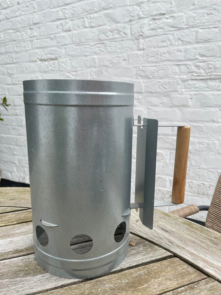 Houtskoolstarter / brikettenstarter voor BBQ, Tuin en Terras, Barbecue-accessoires, Zo goed als nieuw, Ophalen