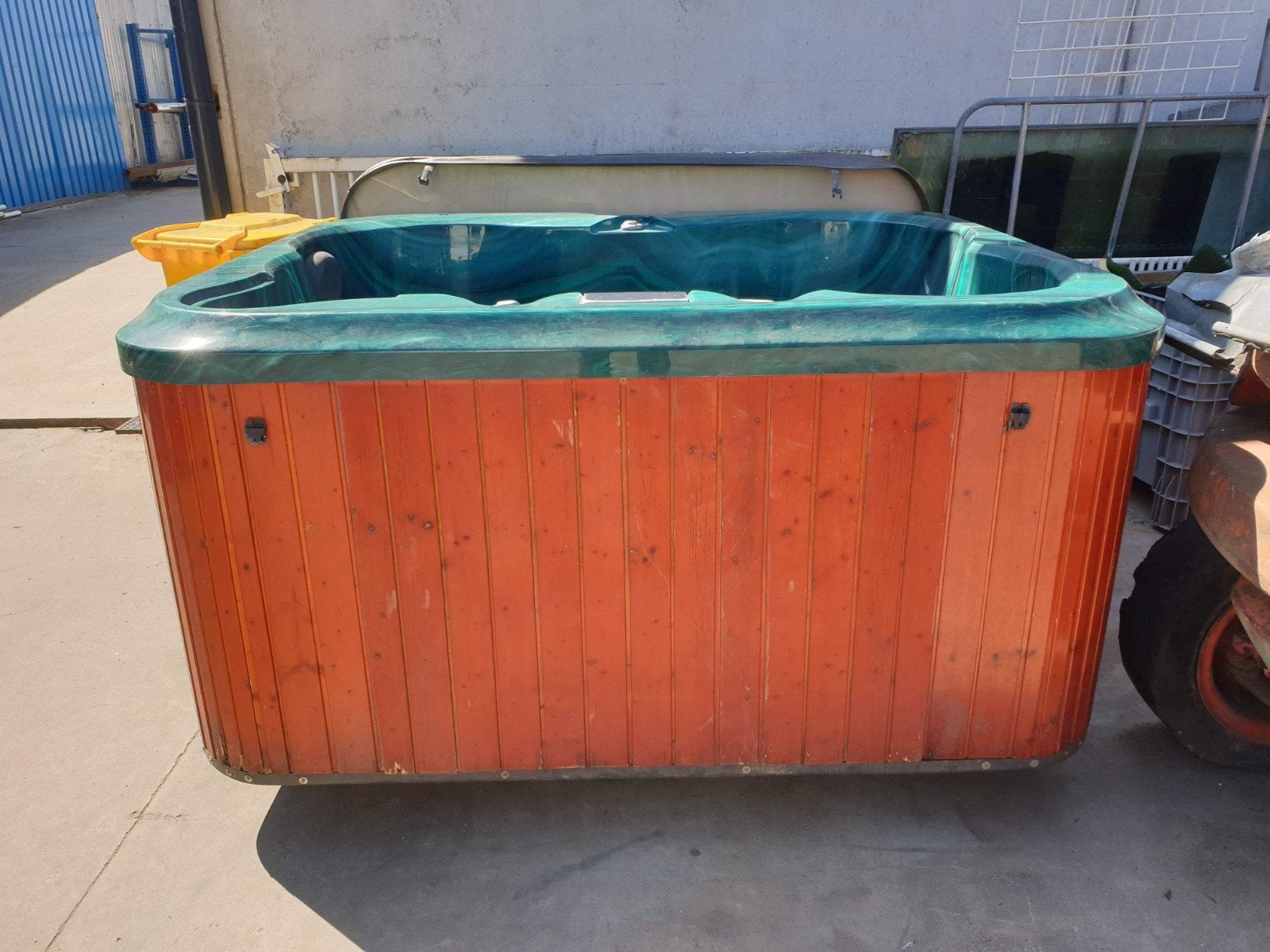Jacuzzi groen, Tuin en Terras, Ophalen, Gebruikt, Vast