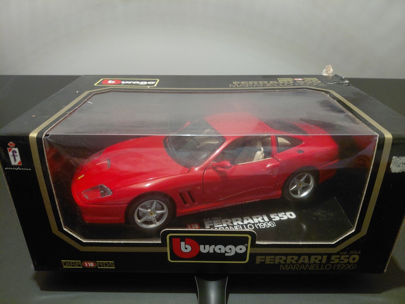 Burago 1:18 - Ferrari 550, Enlèvement ou Envoi, Burago