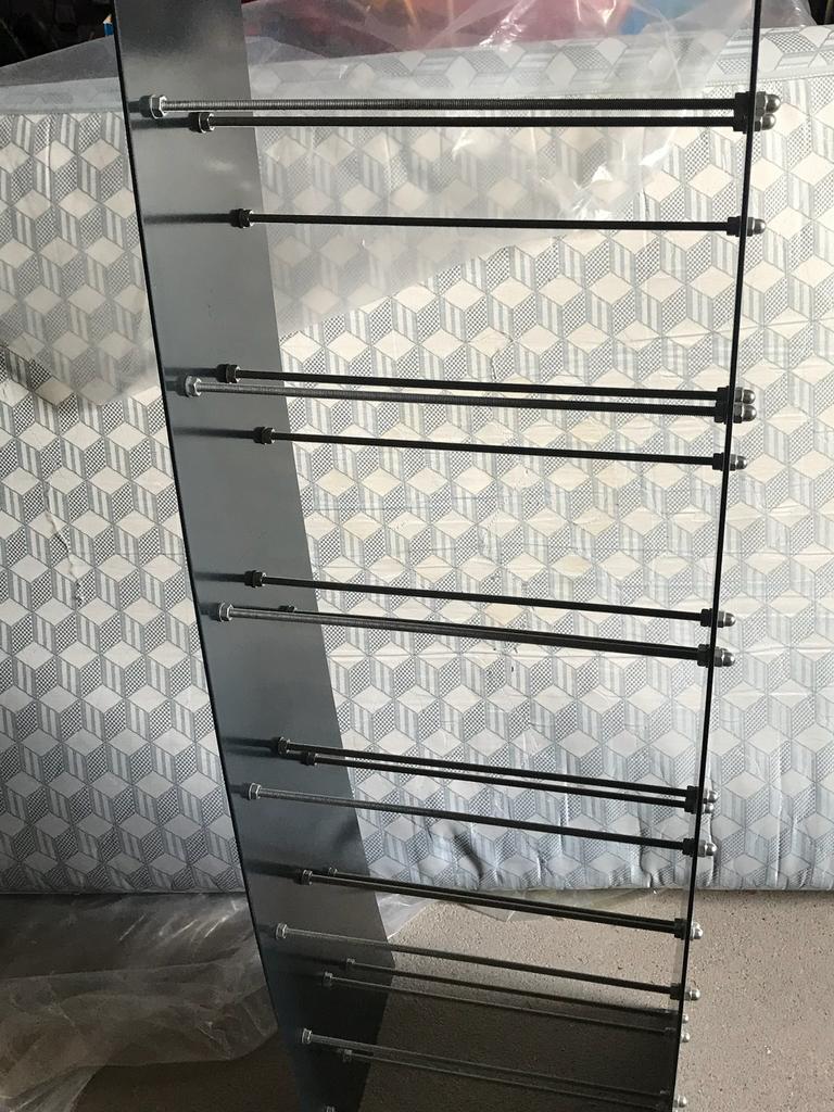 Groot cd rek, Huis en Inrichting, Woonaccessoires | Cd- en Dvd-rekken, Ophalen, Zo goed als nieuw, Metaal, Cd's