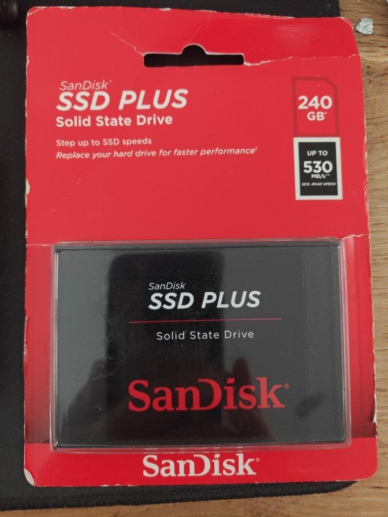 SanDisk SSD Plus 240GB + Crucial MX500 500GB – NIEUW/SEALED, Intern, Ophalen of Verzenden, Desktop, SanDisk & Crucial