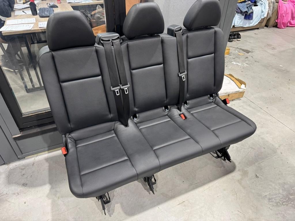 nieuwe achterbank van  MB Vito 447, Autos : Pièces & Accessoires, Habitacle & Garnissage, Enlèvement