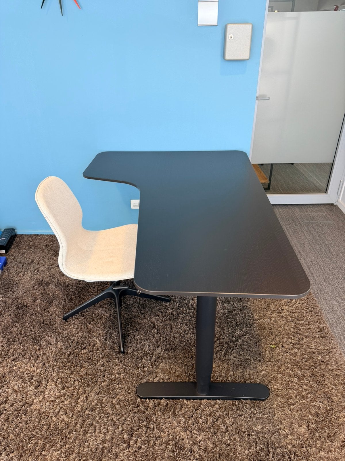 Elektrisch zit/sta hoekbureau 160cm breed, Maison & Meubles, Bureaux, Enlèvement, Électrique, Comme neuf, Bureau d'angle