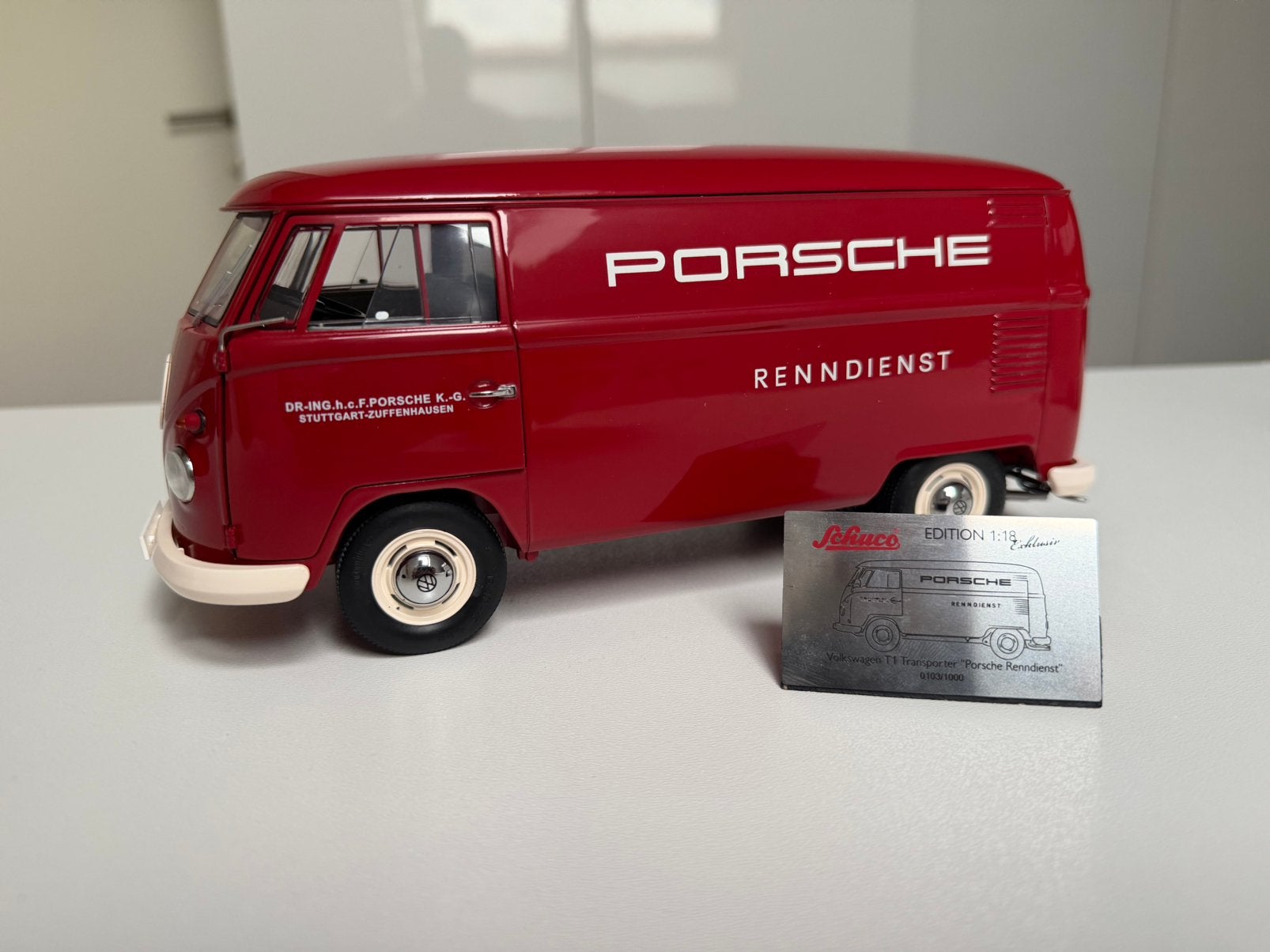 Schuco - VW T1 transporter “Porsche Renndienst”, Ophalen, Zo goed als nieuw