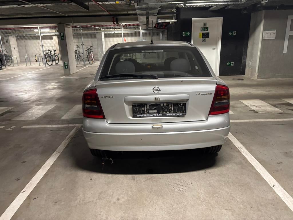 Opel Astra, Argent ou Gris, Achat, Climatisation automatique, Boîte manuelle