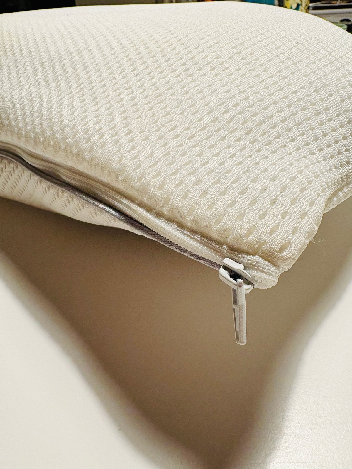 Tempur Sonata hoofdkussen L + SmartSleeve kussenbeschermer, Huis en Inrichting, Blauw, Ademend, Ophalen of Verzenden, Zo goed als nieuw