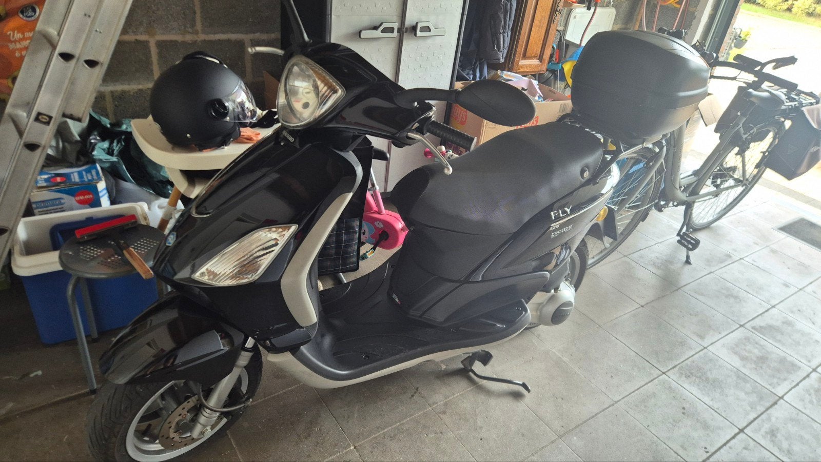 Piaggio fly 125cc  2013 bouwjaar, Ophalen, Zo goed als nieuw, Piaggio