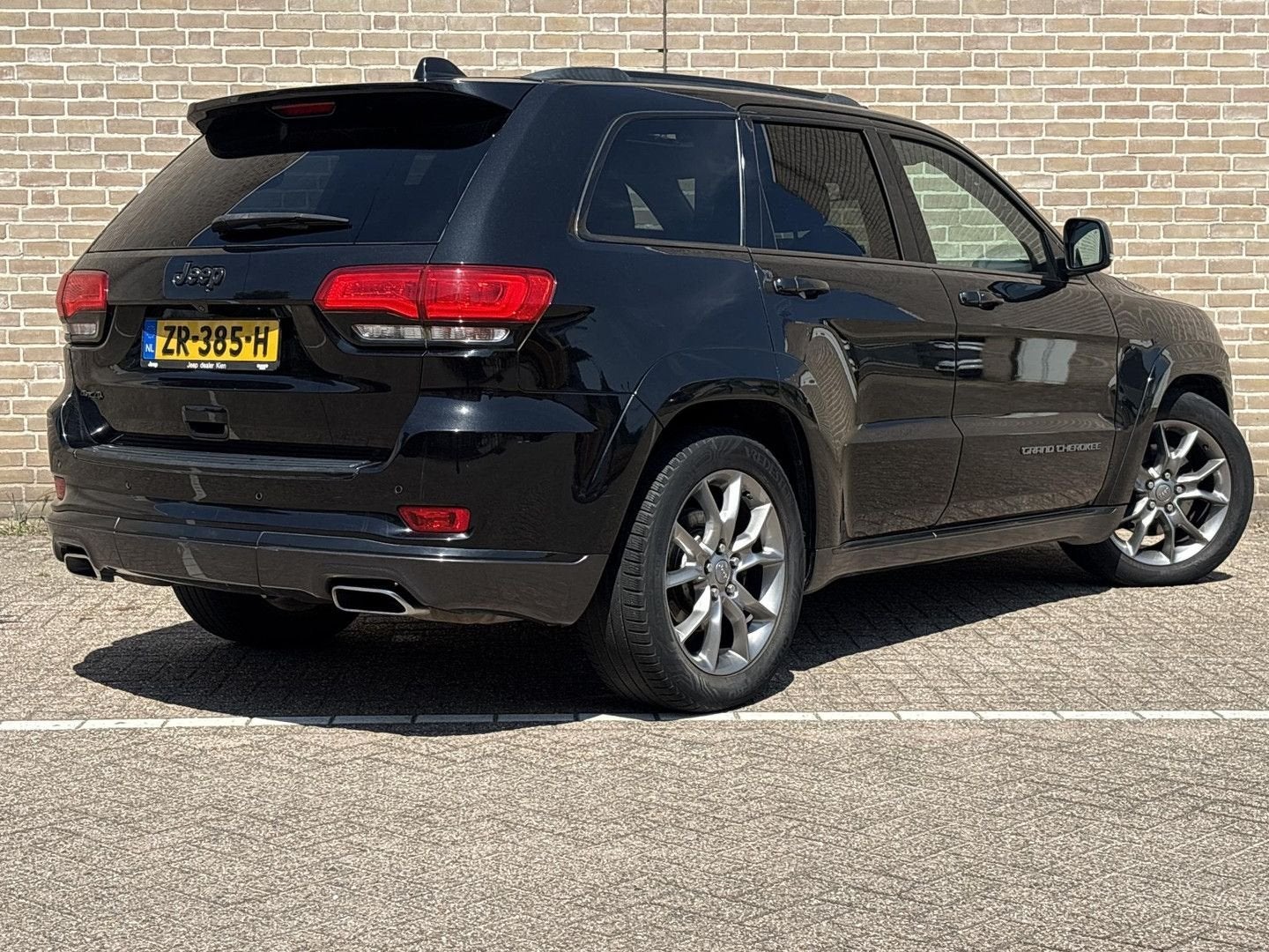Jeep Grand Cherokee 3.0 CRD Summit | Pano | Leder| Camera |, Auto's, Automaat, Zwart, Zwart, Bedrijf