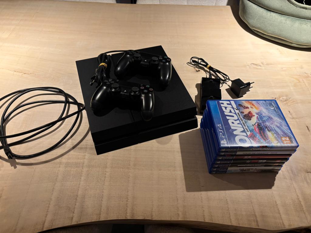 Ps4 en toebehoren, Games en Spelcomputers, Games | Sony PlayStation 4, Zo goed als nieuw, Online, Ophalen