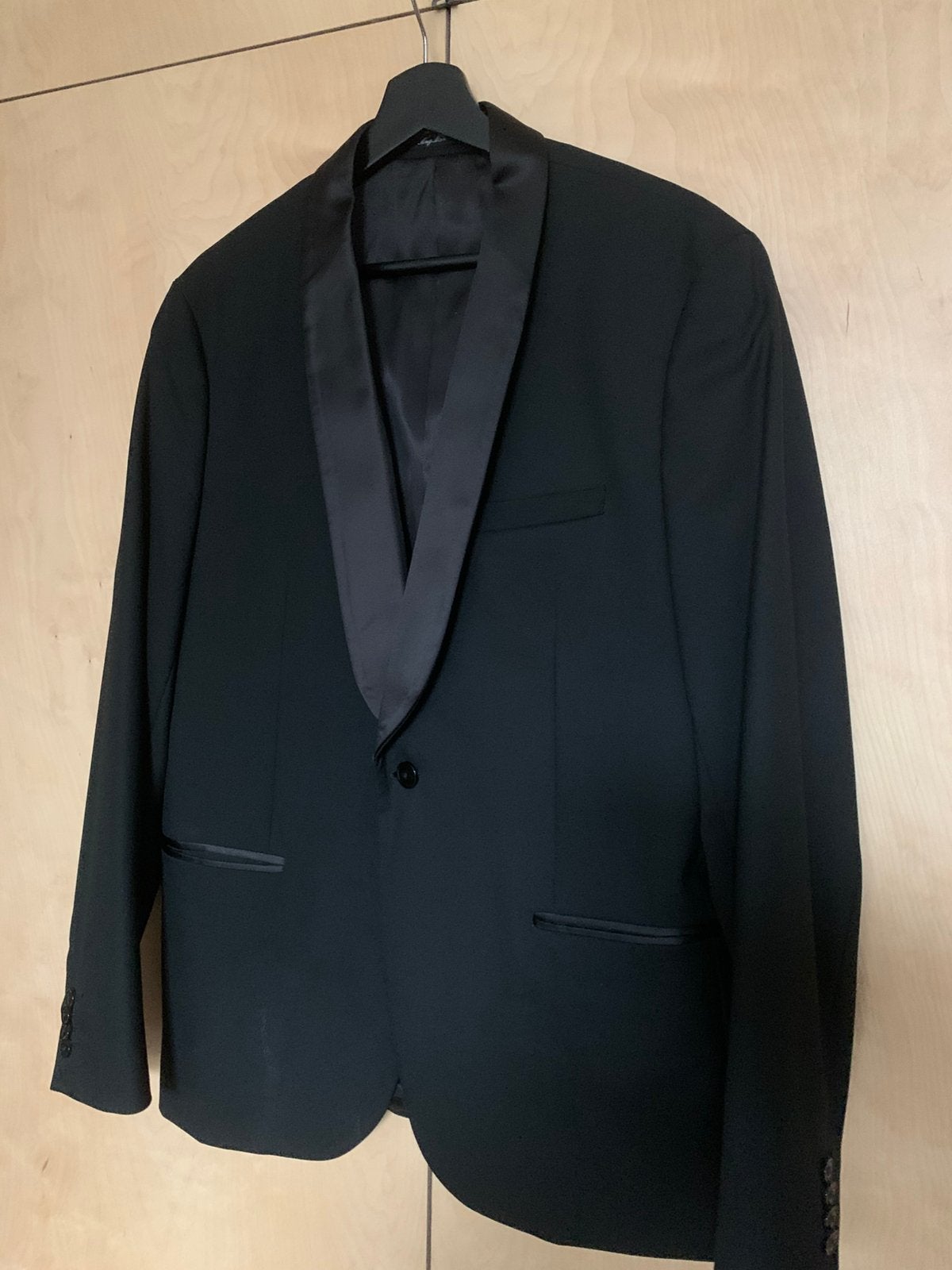 Slim fit 52 zwart satijnen rookjack met sjaalkraag, Ophalen of Verzenden, Zo goed als nieuw, Zwart