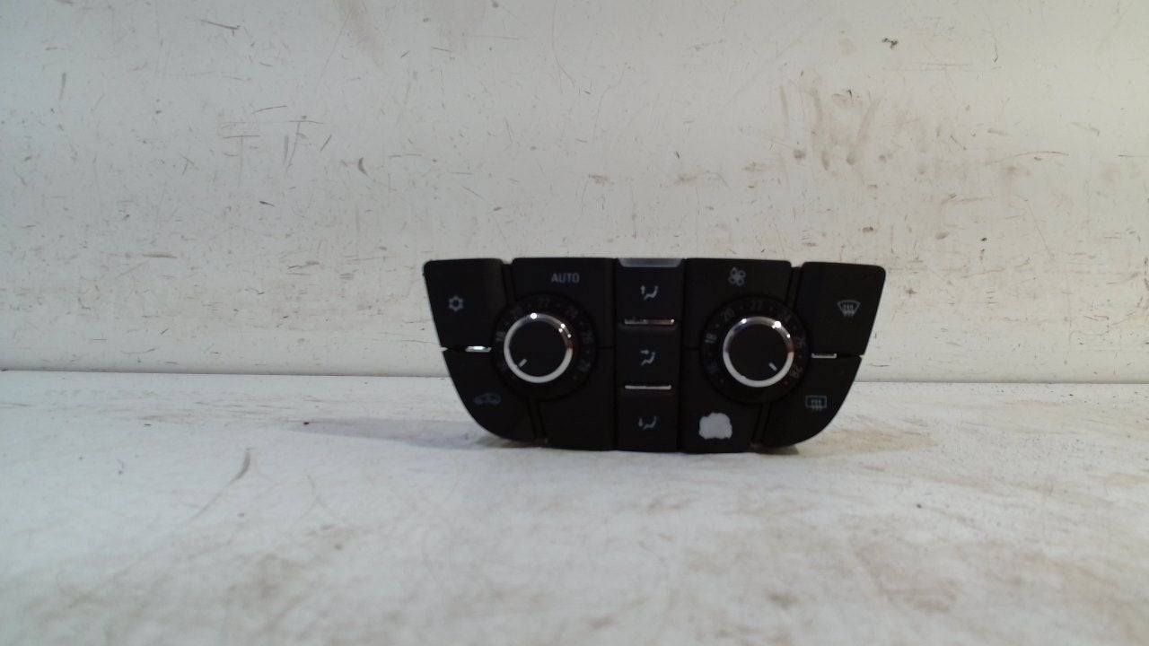 Bedieningspaneel kachel Opel Meriva, Auto-onderdelen, Onderdelen@venauto.nl, Van der Ven Autorecycling B.V., Gebruikt, Ettenseweg 76, 4706 PB Roosendaal, The Netherlands