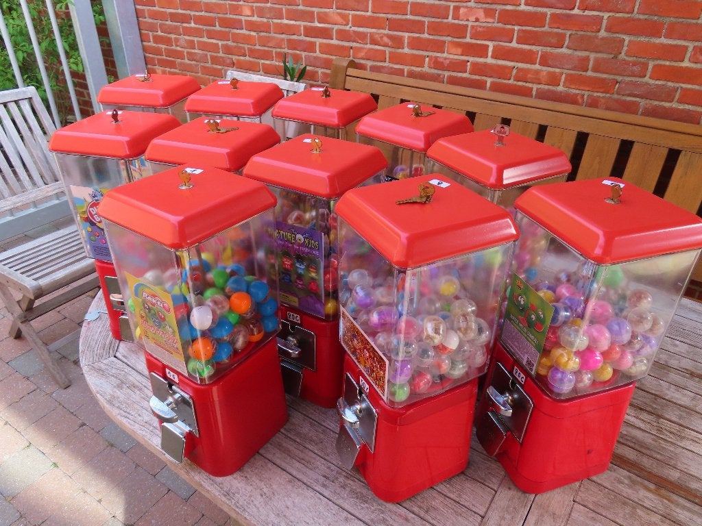 DISTRIBUTEUR DE CHEWING GUM EN EURO 100 EURO PRIX FIXE, Euro, Enlèvement ou Envoi, Comme neuf, Avec clés