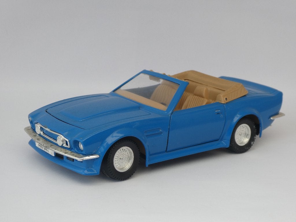 Aston Martin V8 Volante Vantage van Polistil 1/25, Hobby en Vrije tijd, Modelauto's | 1:24, Ophalen, Auto, Overige merken