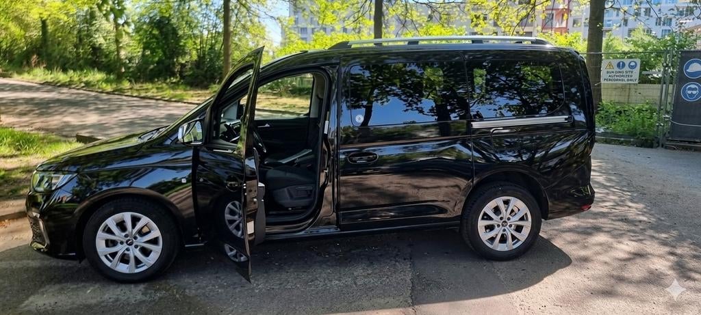 FORD TOURNEO CONNECT  PERSONNE MOBILITÉ RÉDUITE PMR, Enlèvement