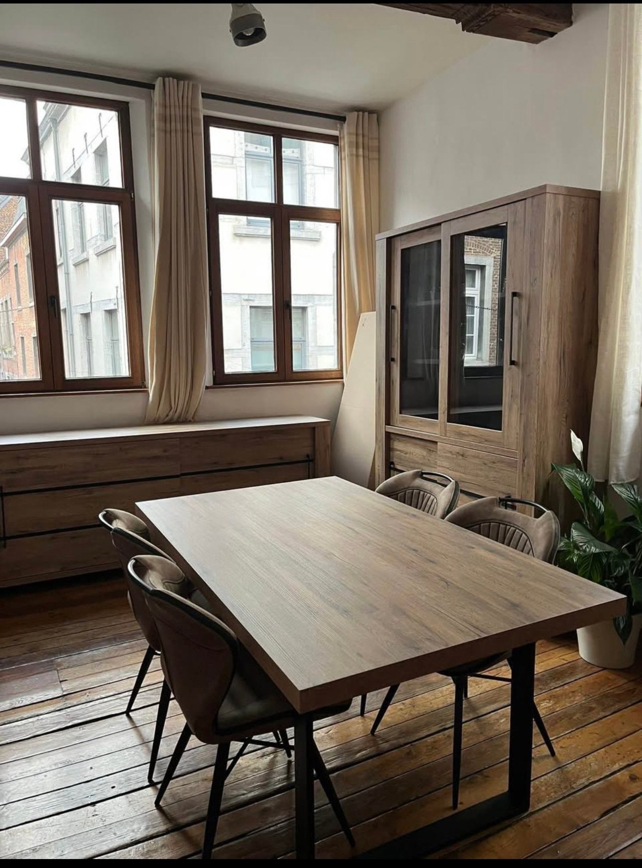 Salle à manger, Enlèvement, Comme neuf