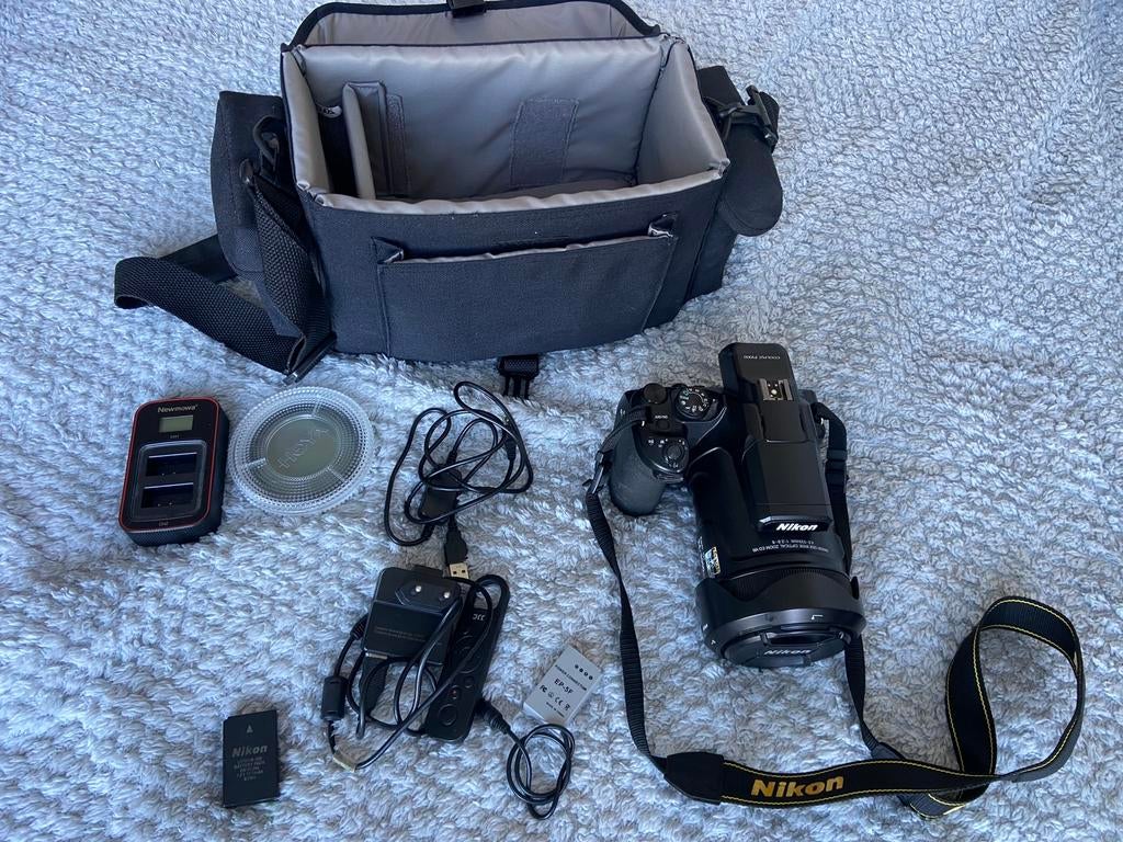 Nikon COOLPIX P1000 - Zoom 125x - Kit COMPLET - Impeccable, Comme neuf, Enlèvement, 8 fois ou plus, Nikon