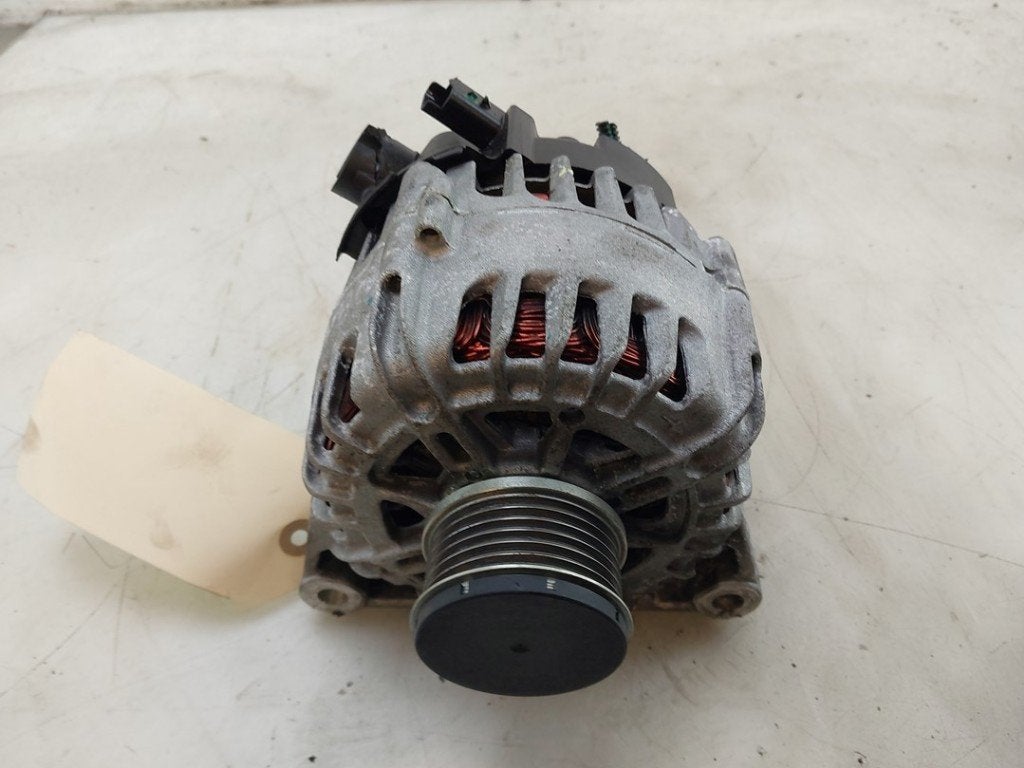 ALTERNATEUR V-Snaar Corsa F (UB / UH / UP) (|9835689480|), Valeo, Opel, Utilisé, 100, rue de Courcelles
75017  Paris, FR