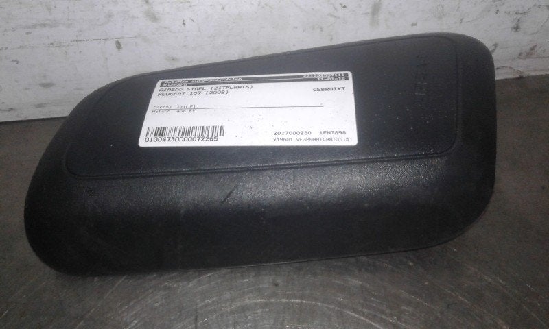AIRBAG SIEGE Peugeot 107 (|73910YV010|8216FL|), Utilisé, Peugeot