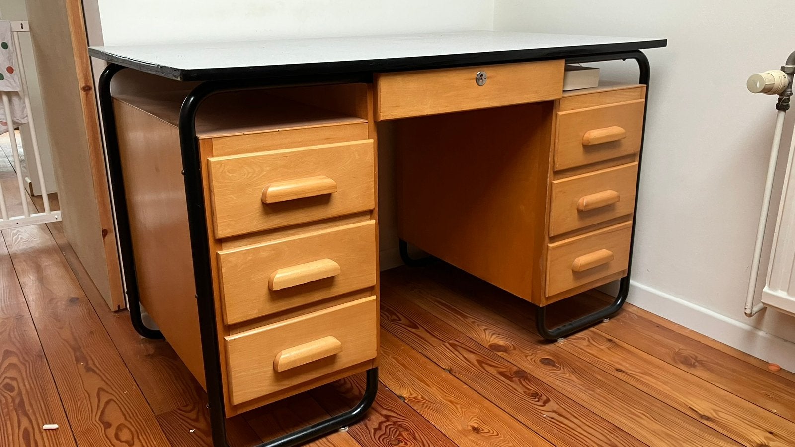 Retro bureau, Huis en Inrichting, Ophalen, Gebruikt, Hout, Bruin
