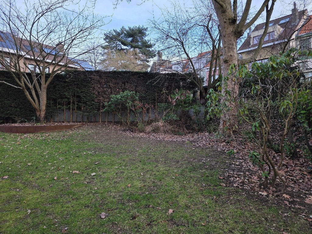 Recherche ouvrier jardinier – Idéalement retraité – Bxl, Enlèvement