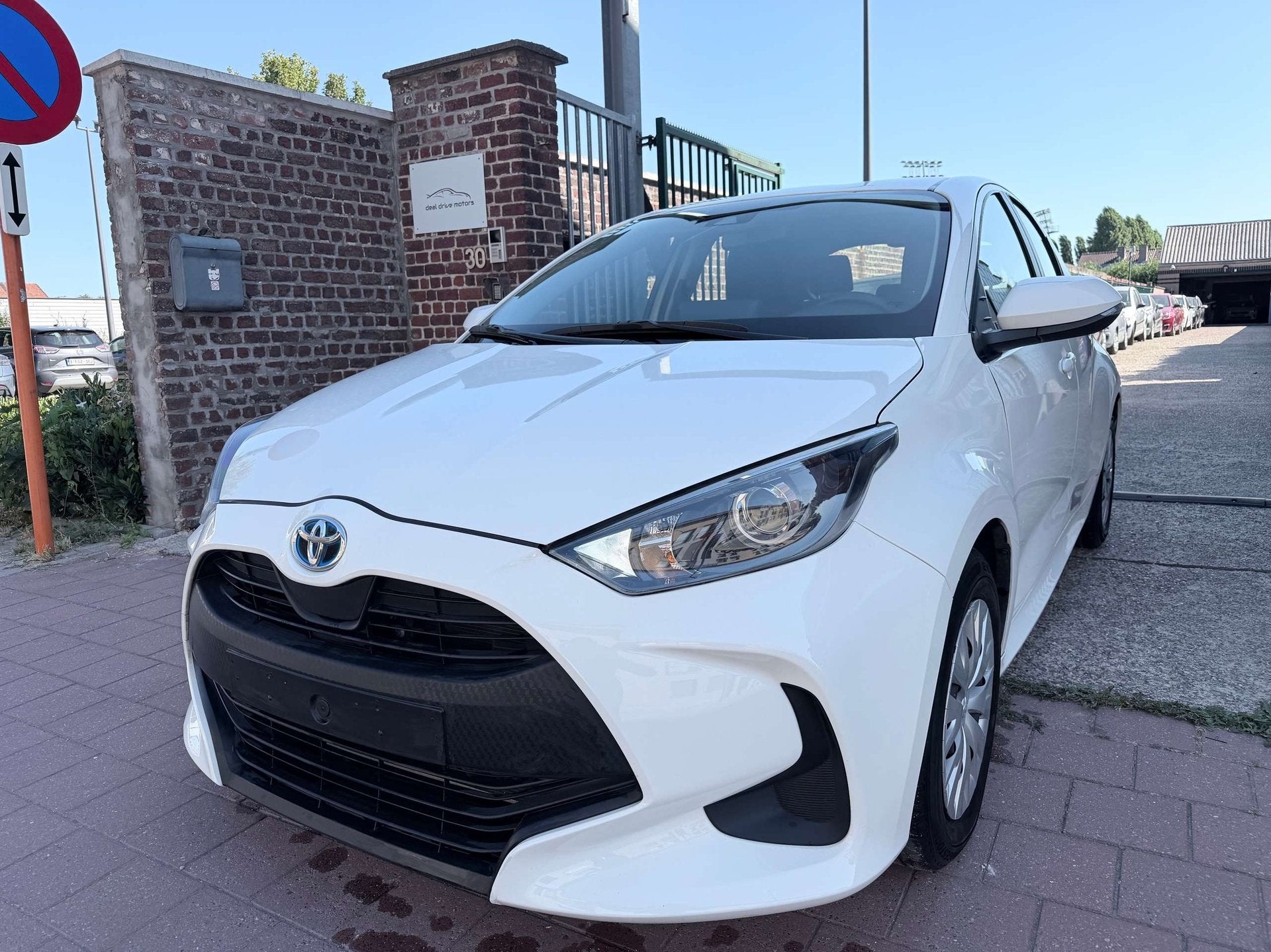 Toyota Yaris 1.5 I HYBRID EDITION DYNAMIC | CARPLAY | AIRCO, Autos, Toyota, Achat, Euro 6, Entreprise, Entretenue par le concessionnaire