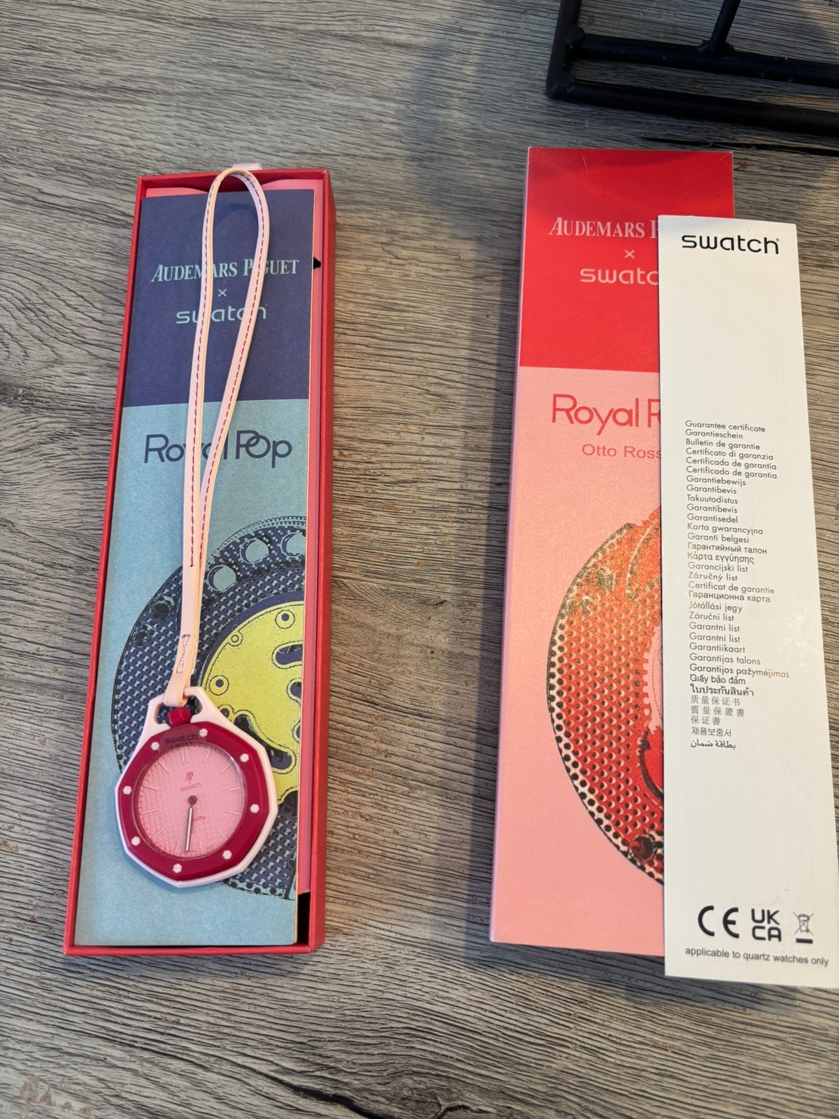 Swatch x Audemars Piguet Royal Oak – Royal Pop – Comme neuve, Enlèvement ou Envoi, Comme neuf, Montre-bracelet, Swatch
