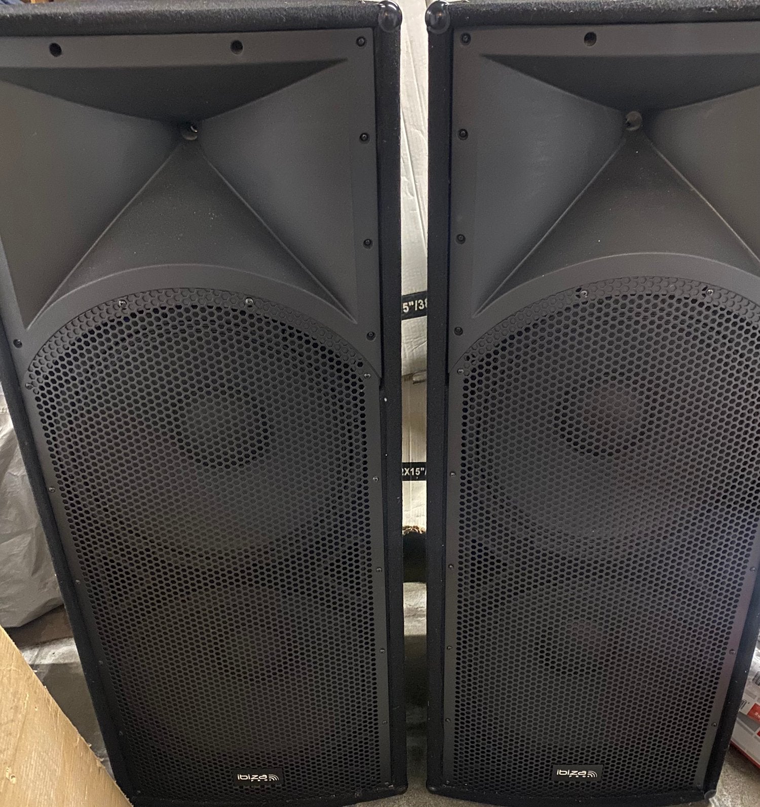 Paire de baffles Ibiza Pro SPX-215 – 15 pouces – 600 W, TV, Hi-fi & Vidéo, Enlèvement, Utilisé, 150 watts ou plus, Enceinte de fête