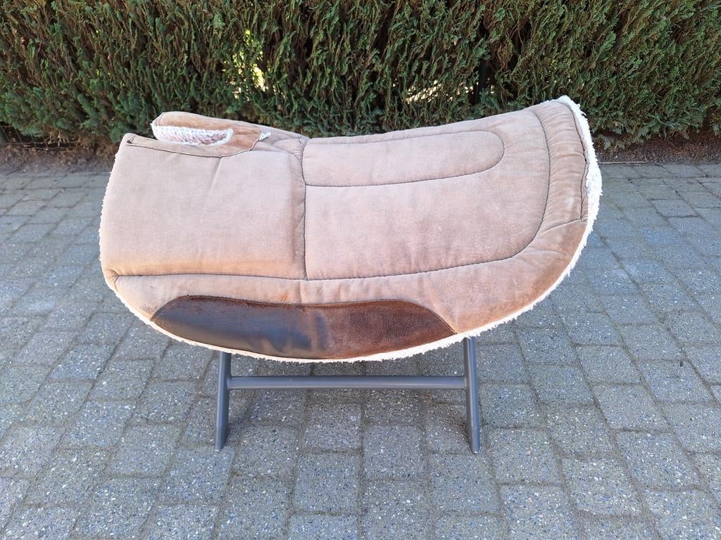 Westernpad voor paard met korte en brede rug., Ophalen, Wol