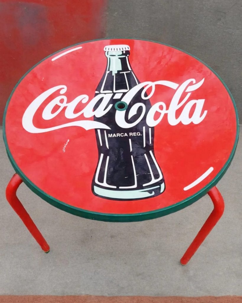 Vintage Coca-Cola tafel in de "oude" kleuren., Verzamelen, Ophalen, Gebruikt