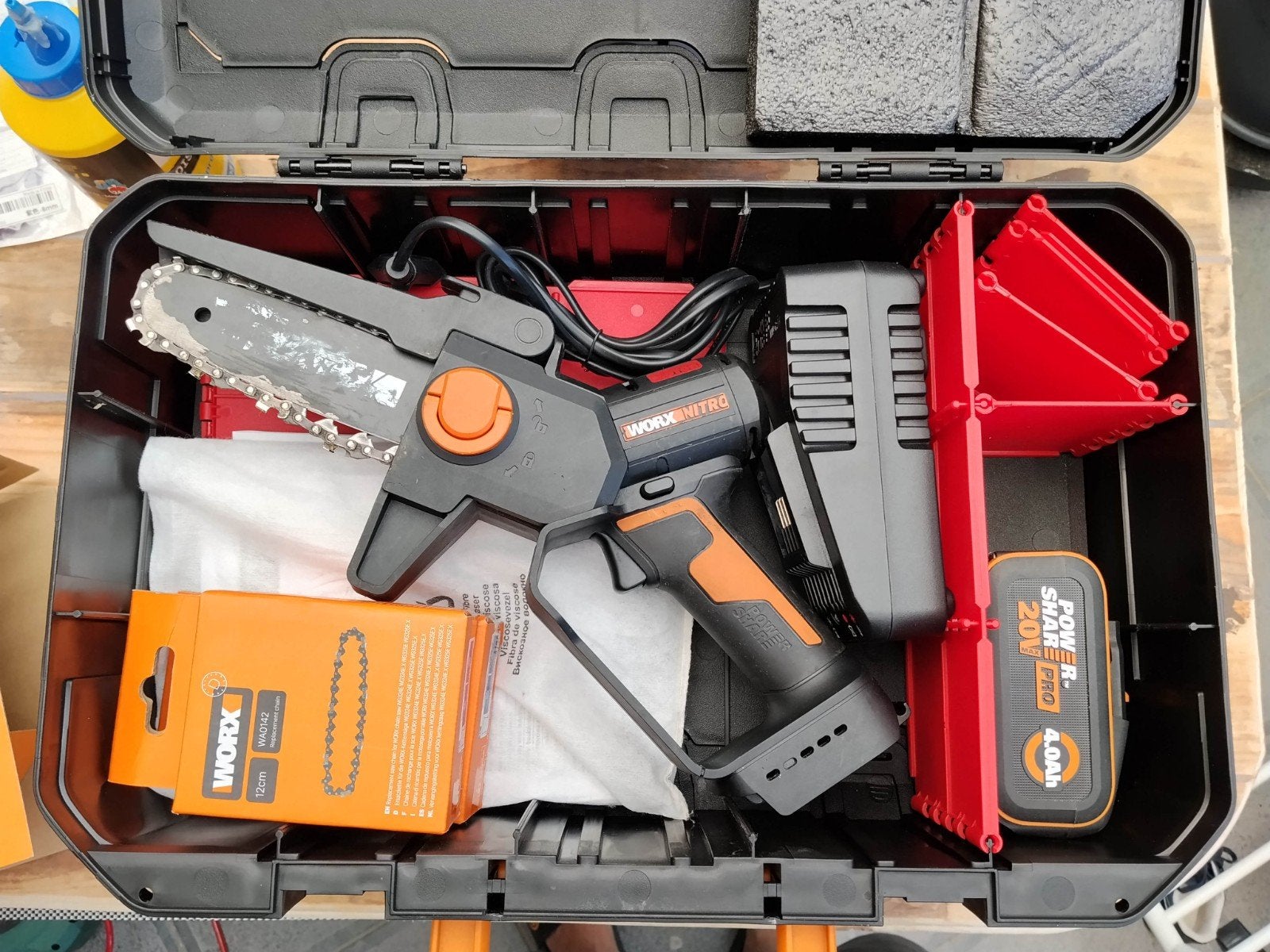 Mini tronconneuse worx nitro wg325e, Enlèvement