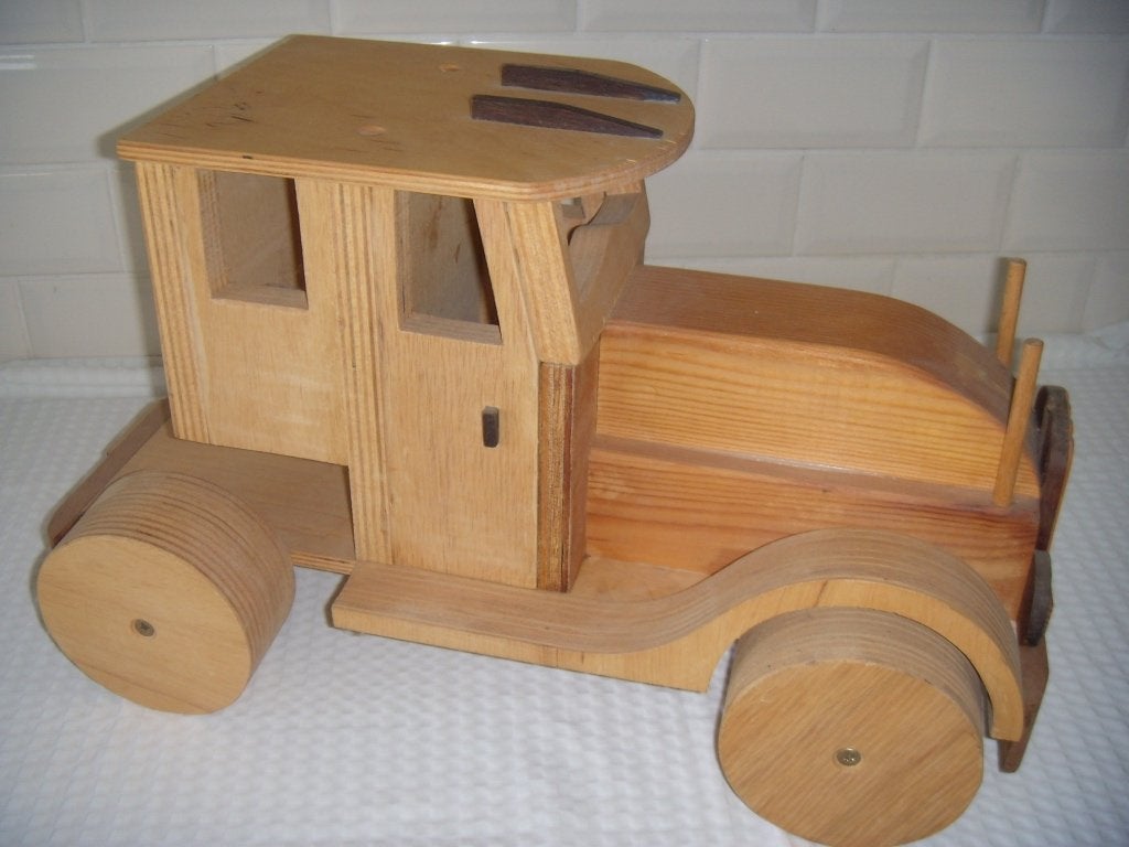 Mooie handgemaakte houten auto, Verzamelen, Ophalen of Verzenden, Gebruikt