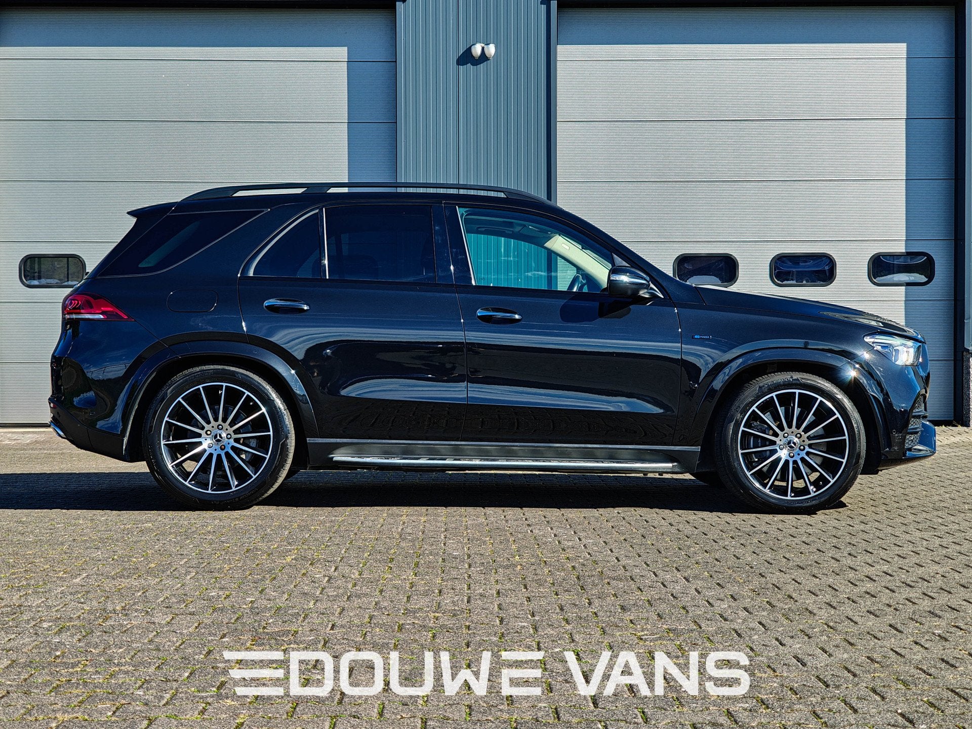 Mercedes-Benz GLE 350de AMG Panorama Burmester Memory Night, Autos, Cuir, Euro 6, Entreprise, Carnet d'entretien