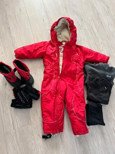 Skipak + toebehoren (maat 98-104, Kinderen en Baby's, Ophalen, Gebruikt, Jongen of Meisje, Sport- of Zwemkleding