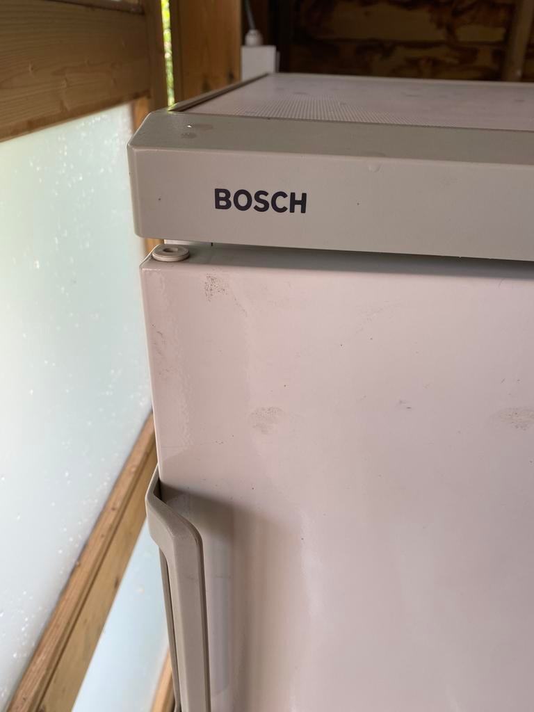 Diepvries BOSCH, Elektronische apparatuur, Vriezers en Diepvrieskisten, Ophalen, Zo goed als nieuw