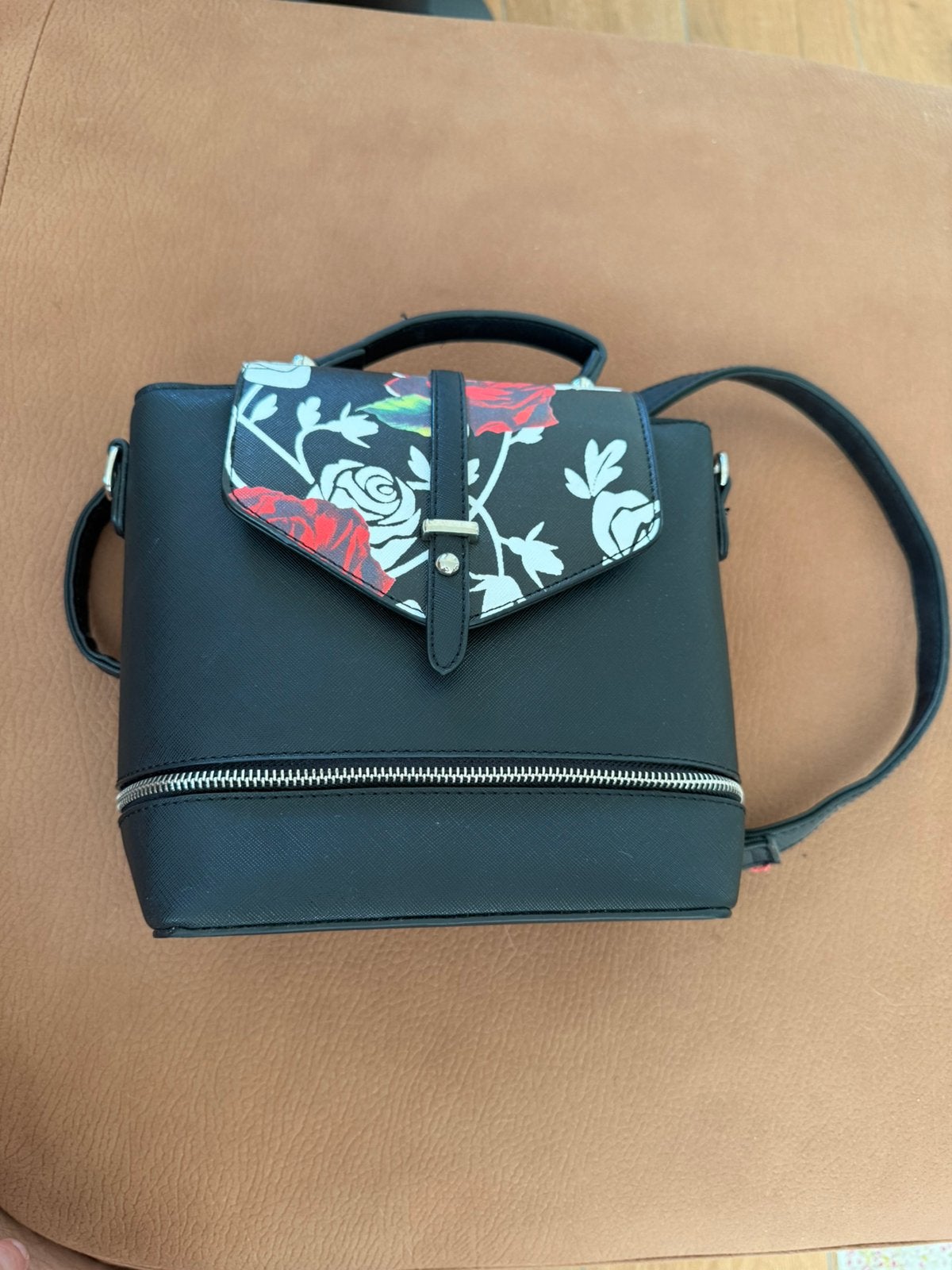 Handtas, Handtassen en Accessoires, Tassen | Damestassen, Ophalen, Zo goed als nieuw, Handtas