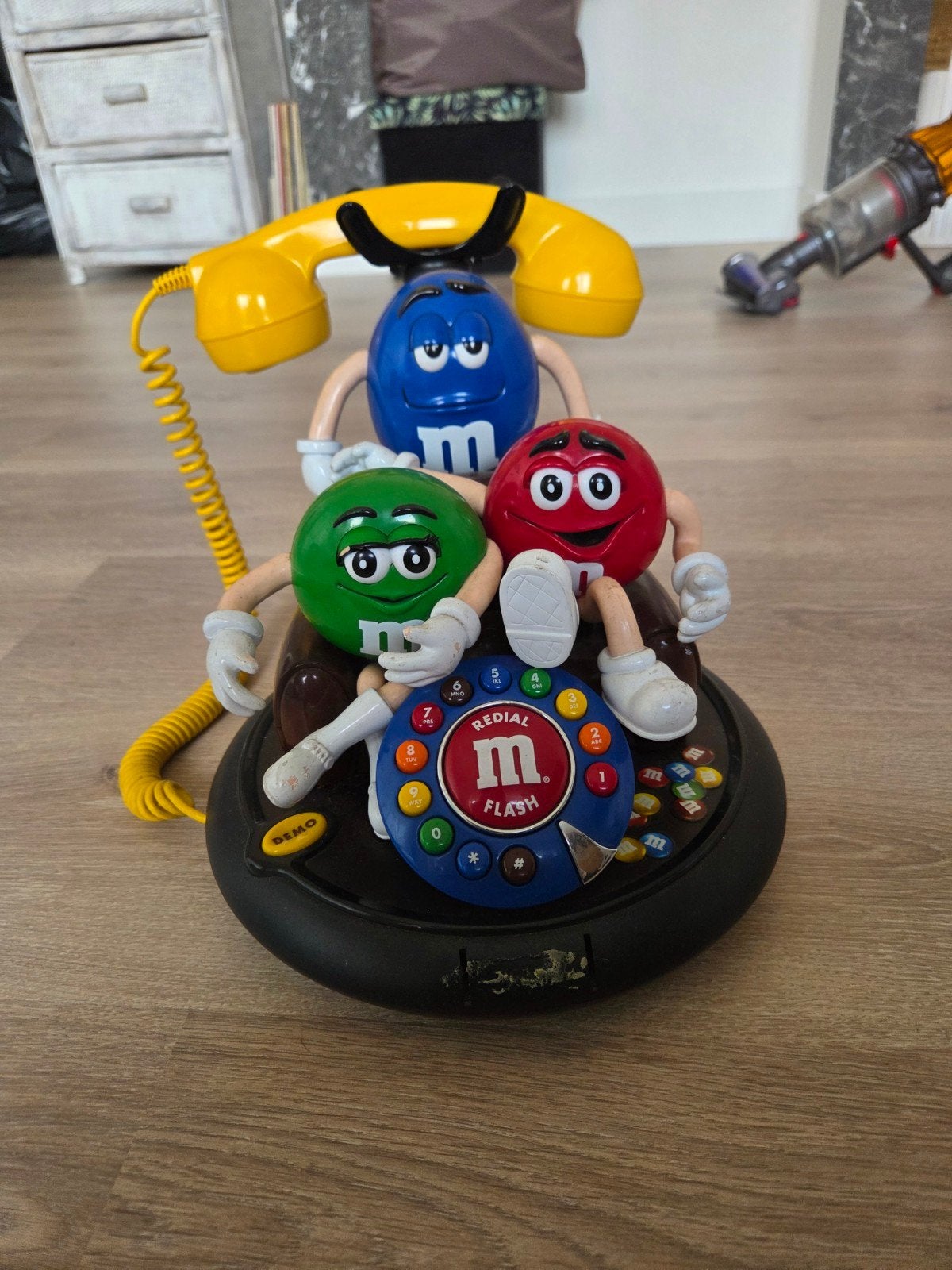 M & M telefoon, Enlèvement ou Envoi