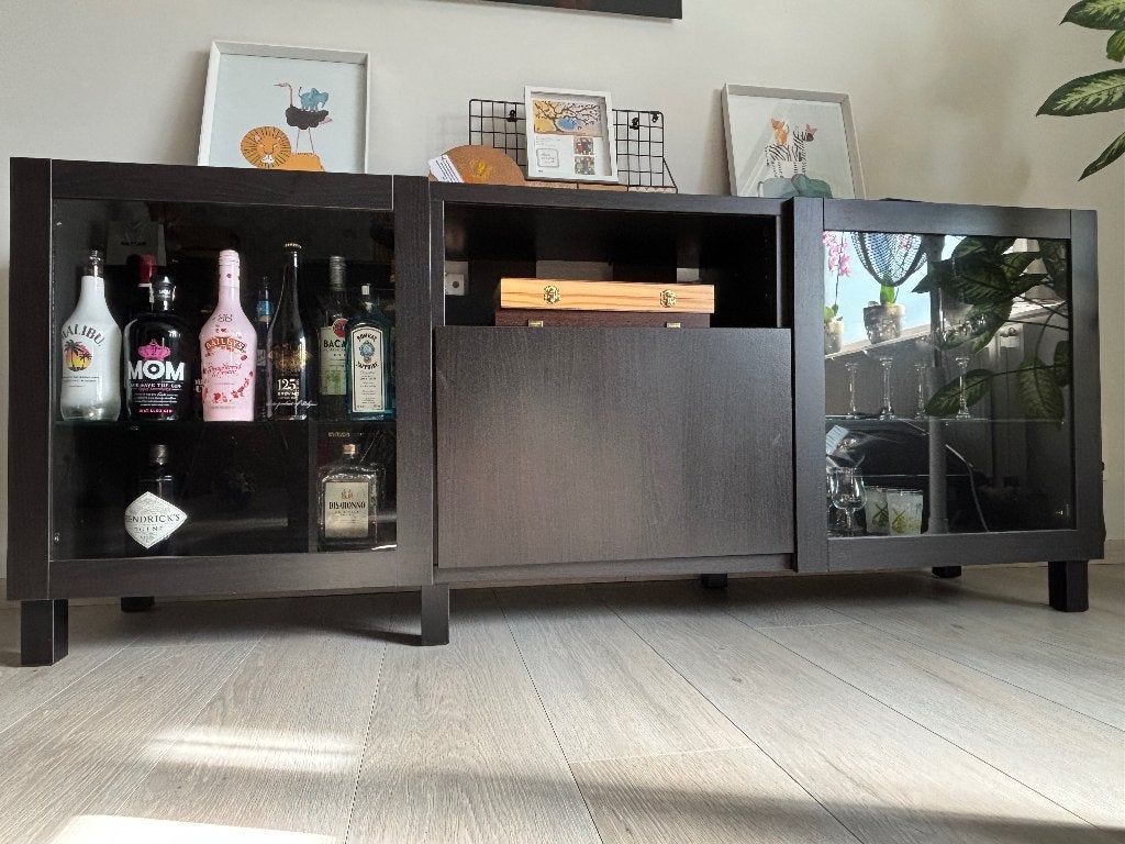 Living kast, Ophalen, Zo goed als nieuw