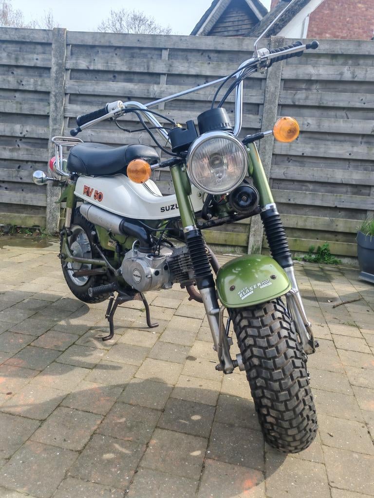 Originele Suzuki Rv50, Fietsen en Brommers, Brommers | Oldtimers, 49 cc, Klasse B (45 km/u), 4 versnellingen, Ophalen
