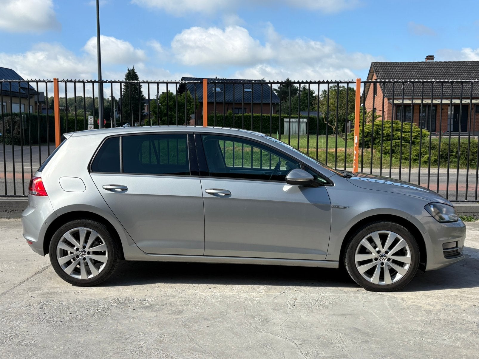 VW GOLF 7 CUP 1.2 TSI ESSENCE 2014 PRÊTE A IMMATRICULÉ CT OK, Auto's, Volkswagen, Voorwielaandrijving, Euro 5, Stof, Zwart
